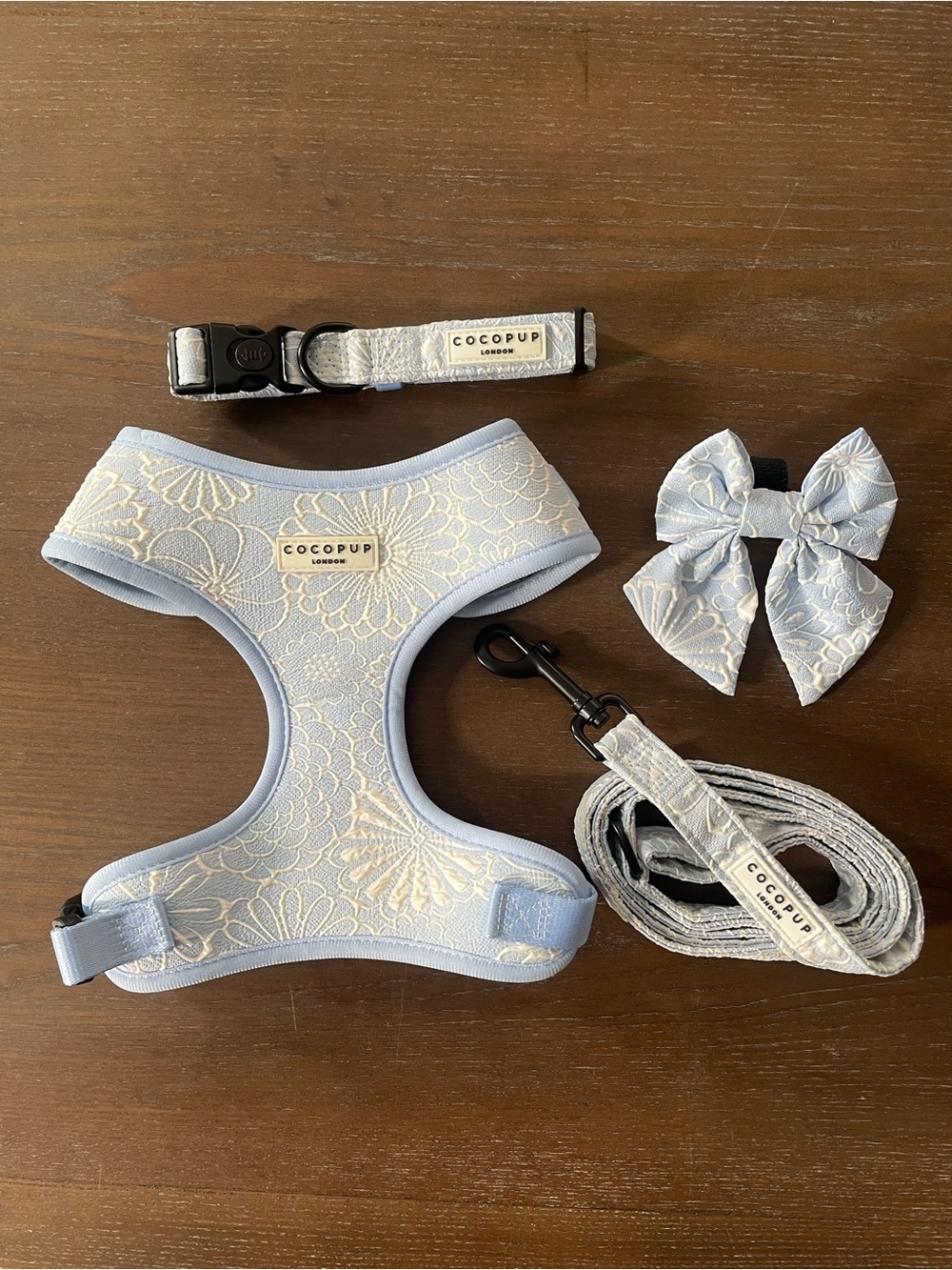 Cocopup London Light Blue Floral Dog Harness, Leash & Bow 4 piece Set Pets